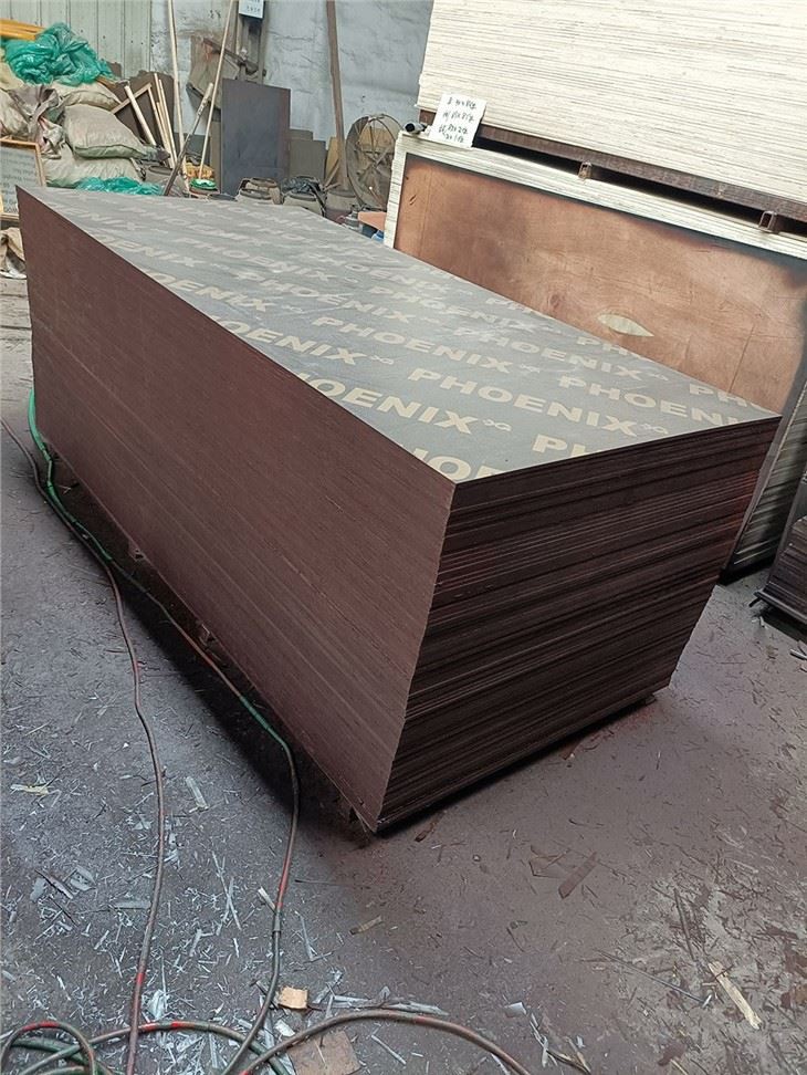18mm Poplar Core Film Faced Plywood