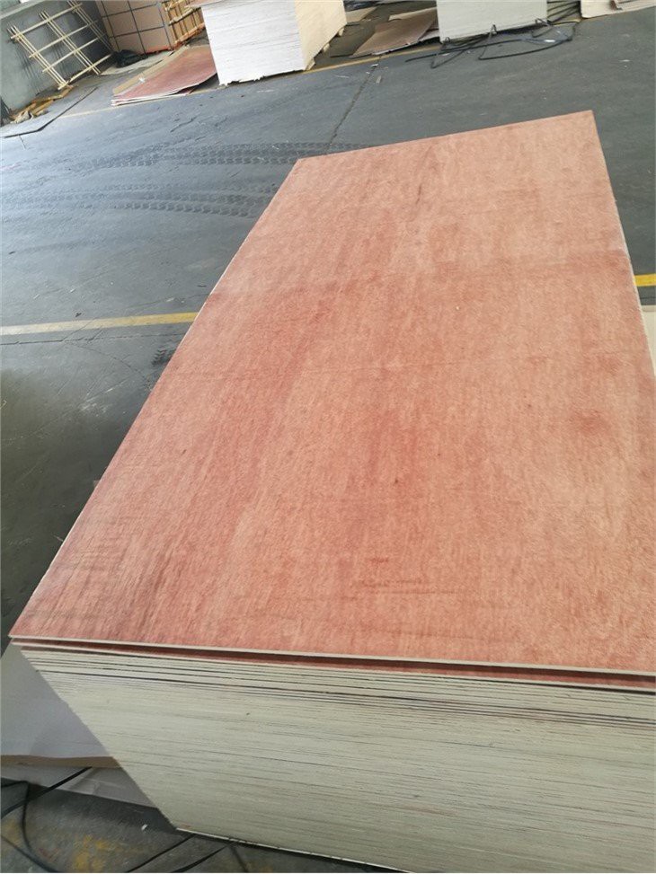 Packing grage plywood
