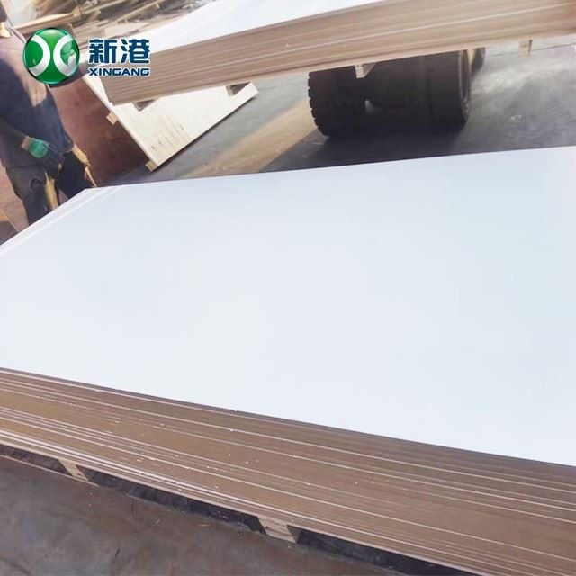 18mm 1220*2440mm Gloss White Surface MDF For Furniture And Decoration
