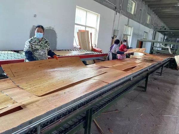 Lvl Plywood Linyi Factory Price Hign Quality Pine Poplar