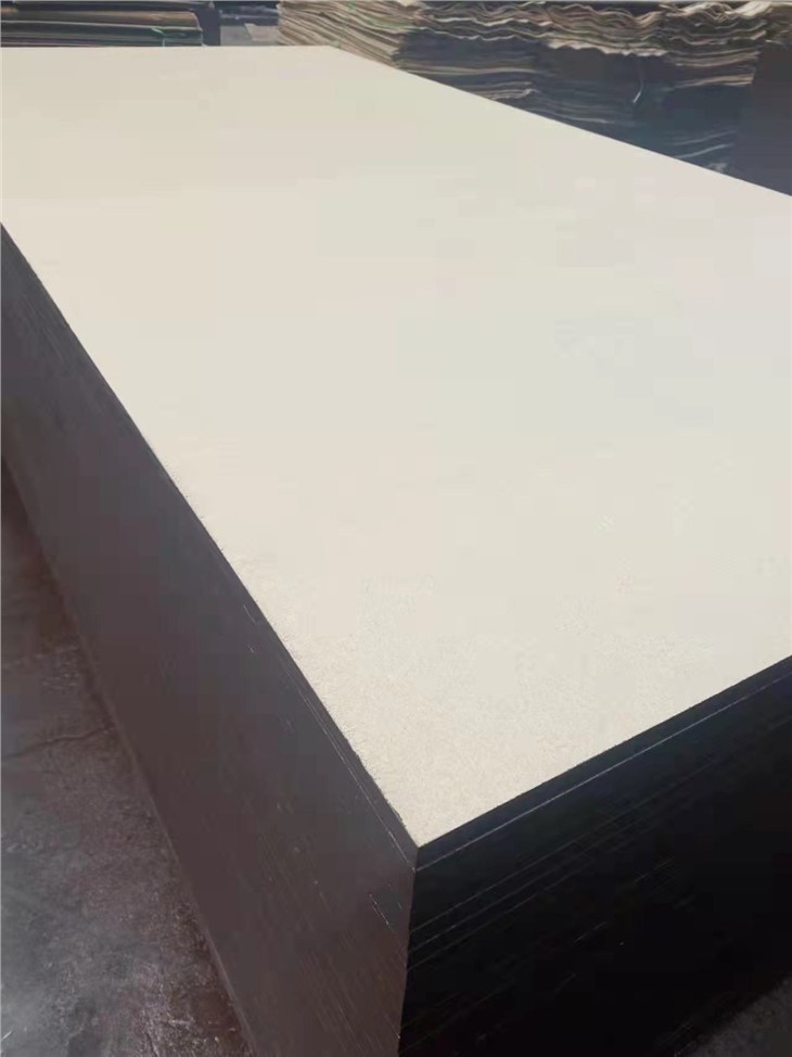 Phenolic BoardBlack Film Faced Plywood