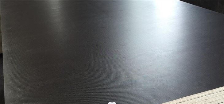 Square Wiremesh Anti-slip Film Faced Plywood