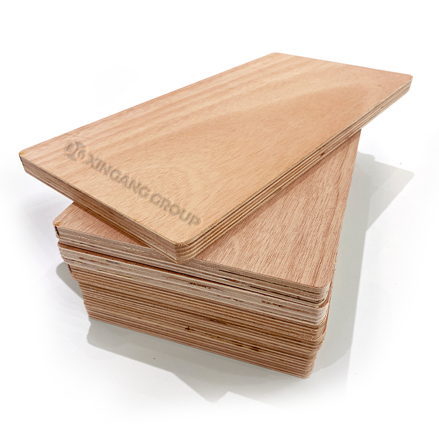 1220x2440mm Okoume Plywood